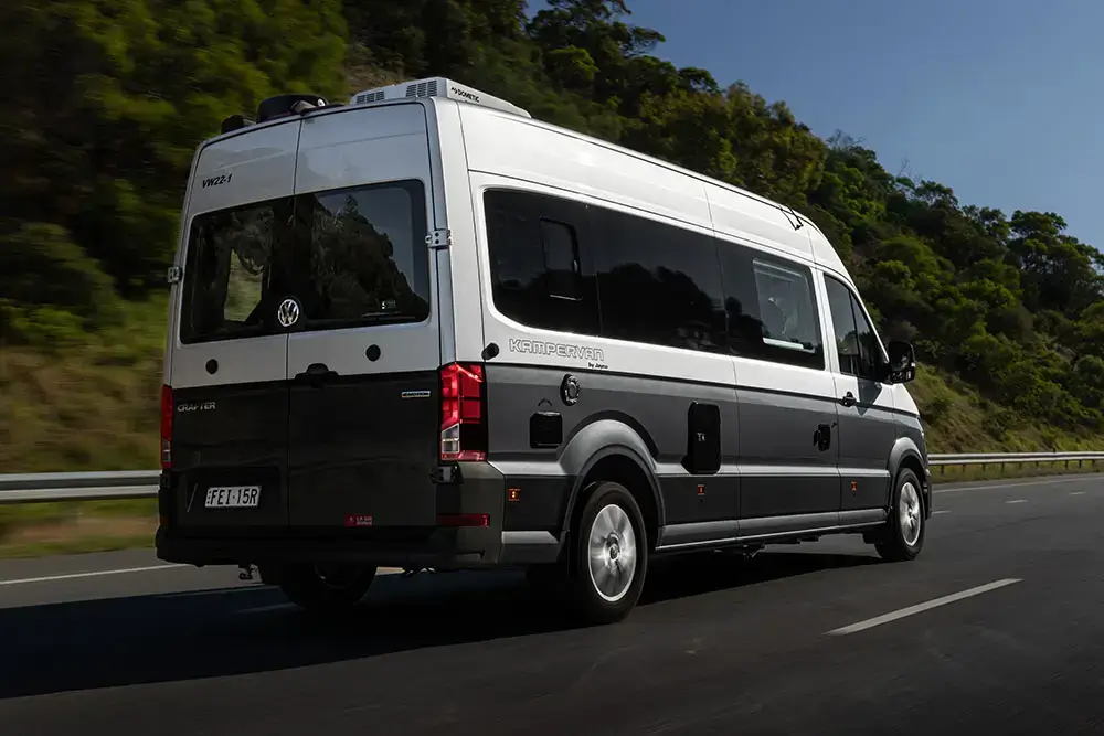 Recenze Volkswagen Crafter 2024: Ideální volba pro náročné pracovní nasazení