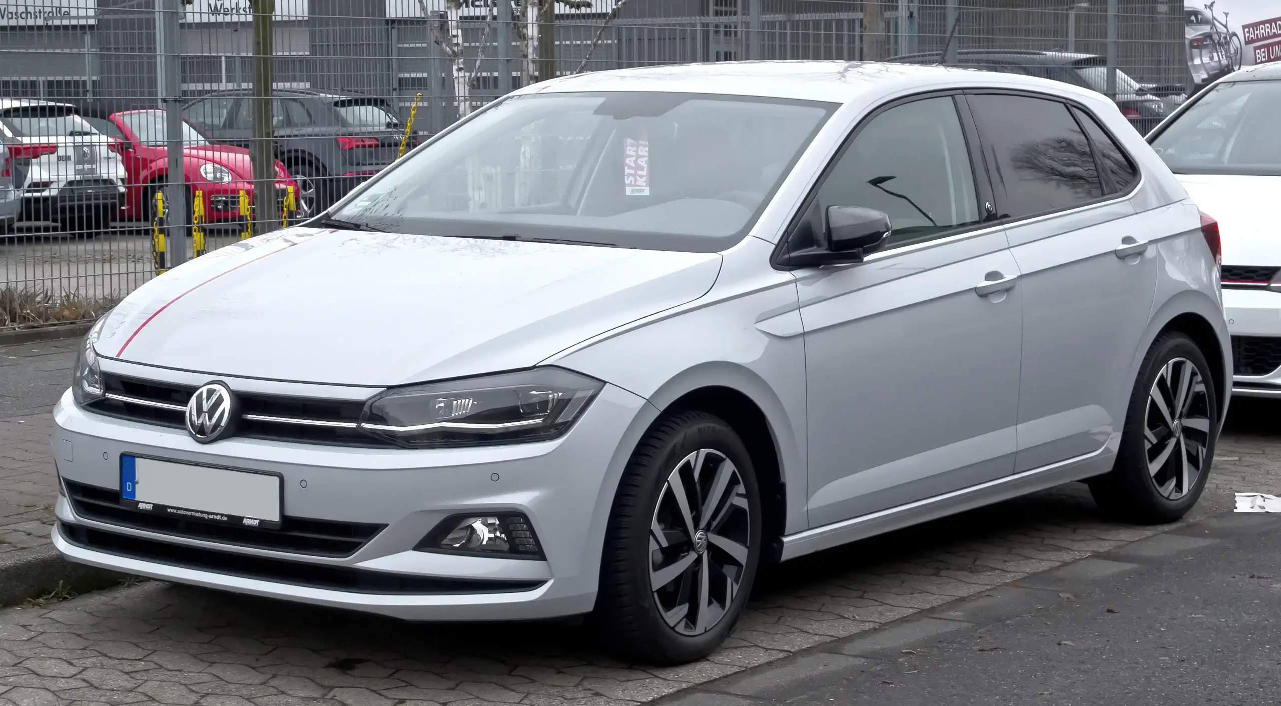 Kompletní Recenze Volkswagen Polo 2024: Výkon a Komfort