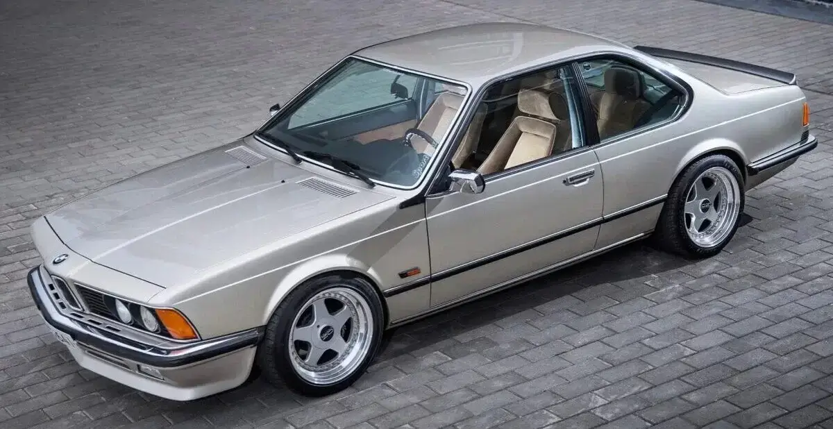 Recenze BMW E24 - Nadčasový design a skvělý výkon v jednom