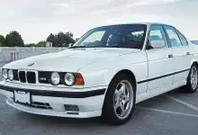 Recenze BMW E34: Spoľahlivý a stylový sedan