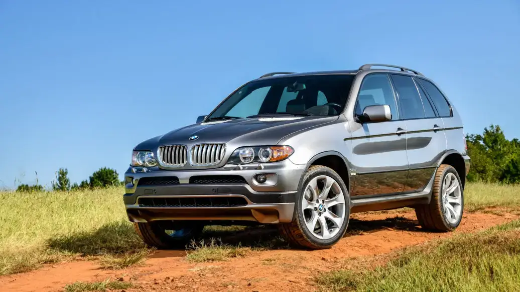 Komplexní recenze BMW X5 E53 luxusního SUV