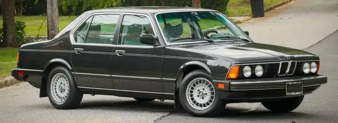 Historie modelu BMW E23