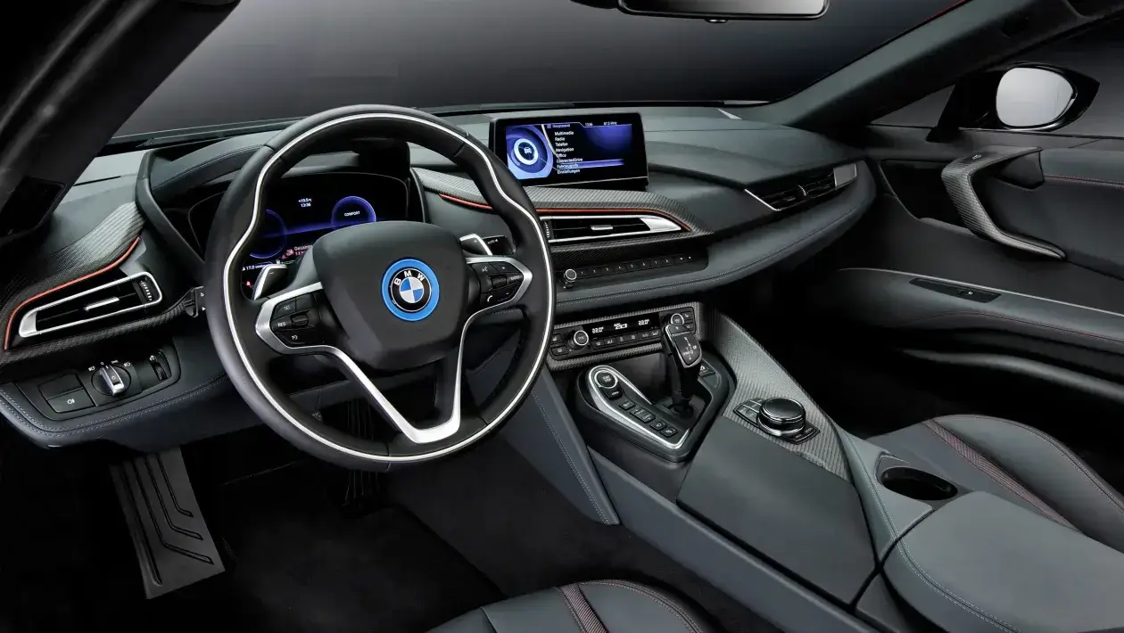 Interiér BMW i8