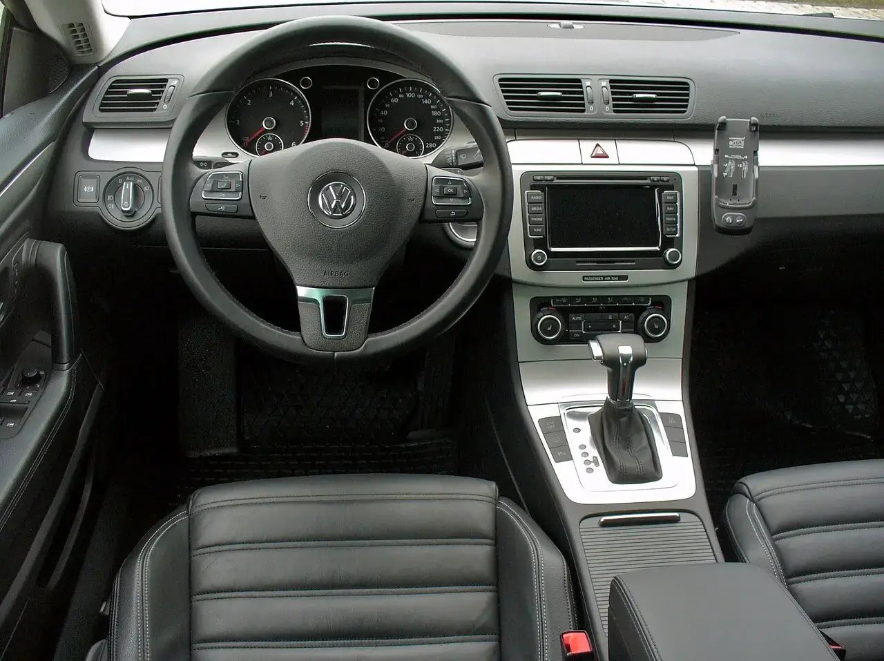 Interiér Volkswagen Passat CC