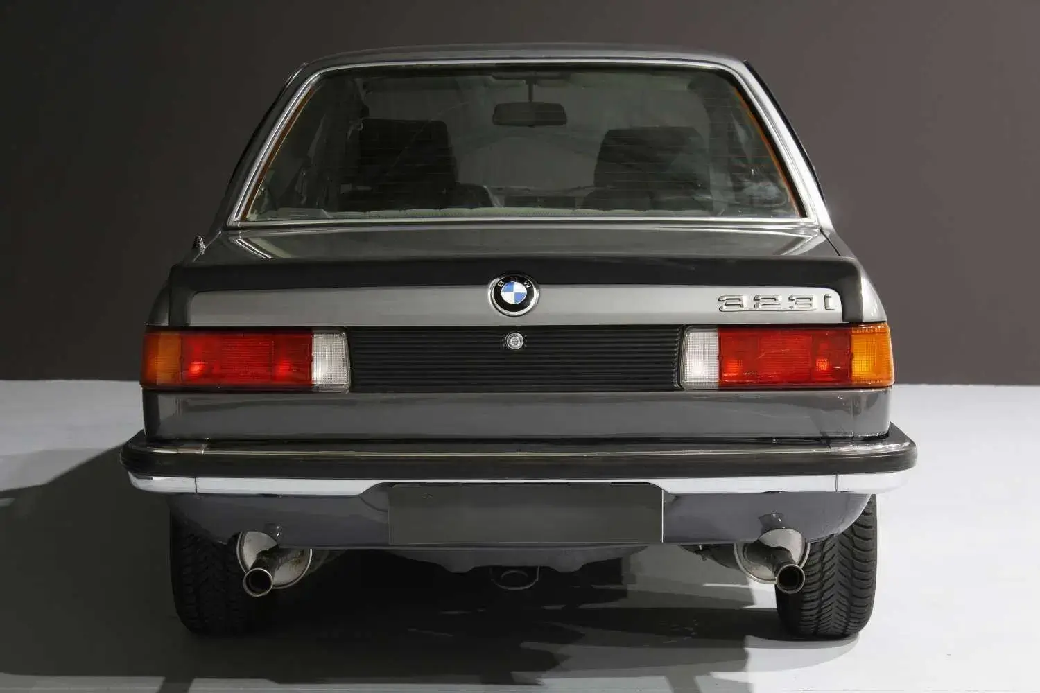 Jedinečné vlastnosti BMW E21