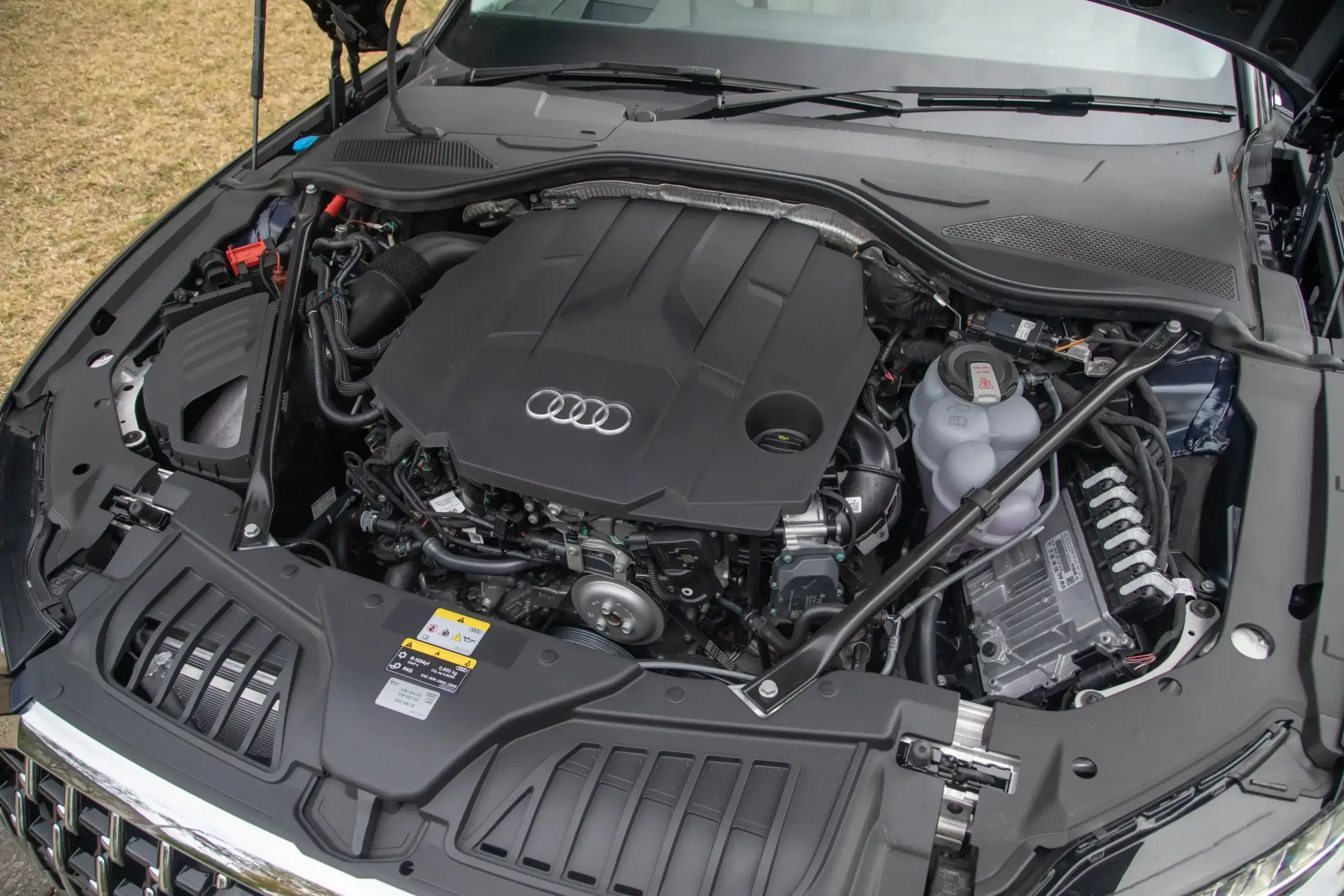 Motor Audi A8