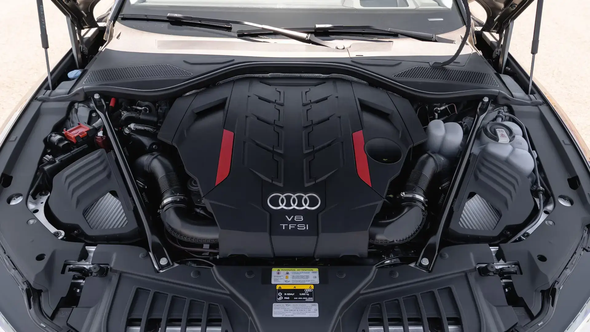 Motor Audi S8