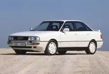 Recenze Audi 90 – nepřehlédnutelný sedan s prestižní pověstí