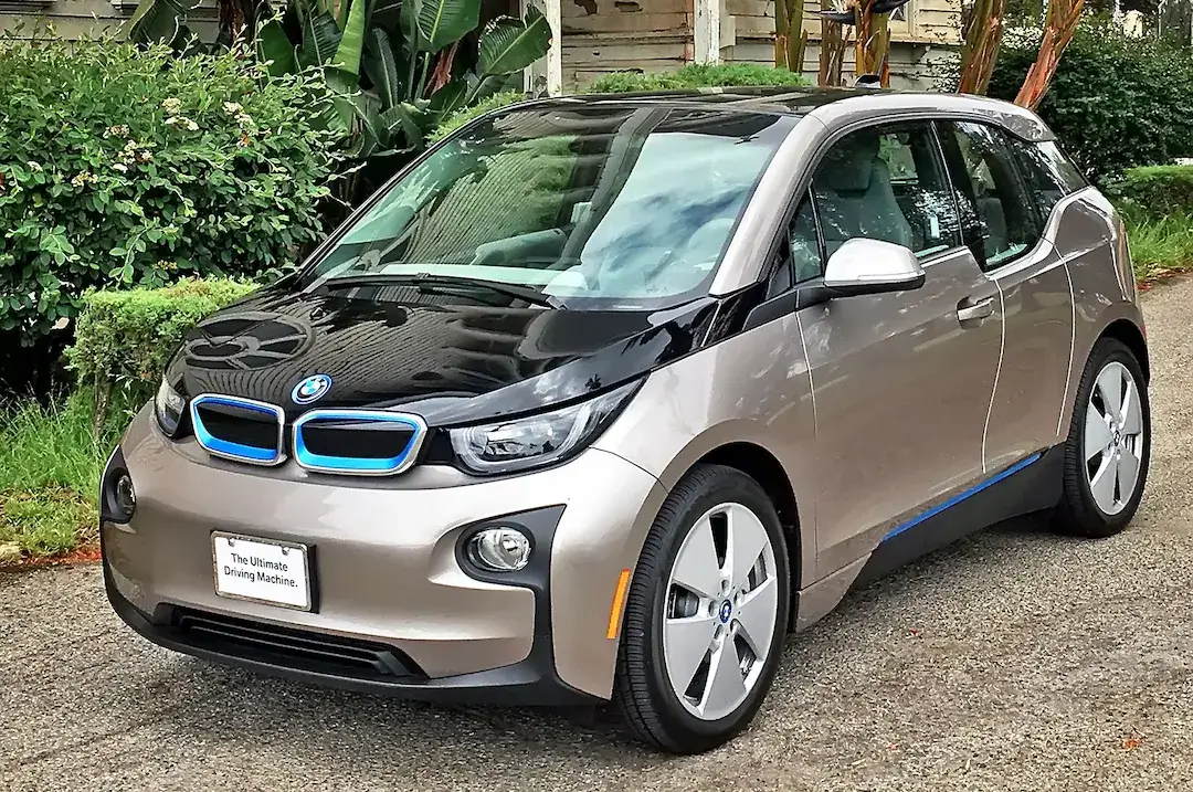 BMW i3 Recenze: Co Očekávat od Kompaktního Elektrovozu?