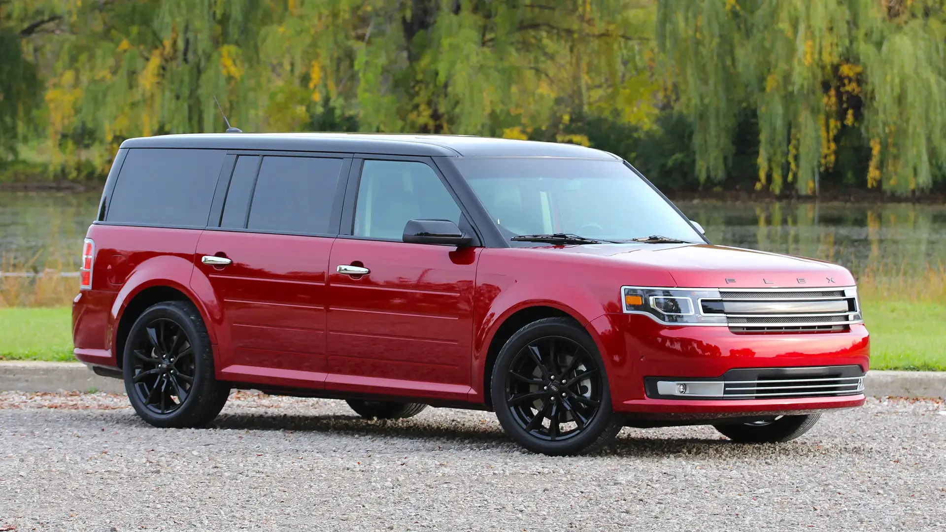 Recenze Ford Flex: Originální řešení pro komfortní cestování