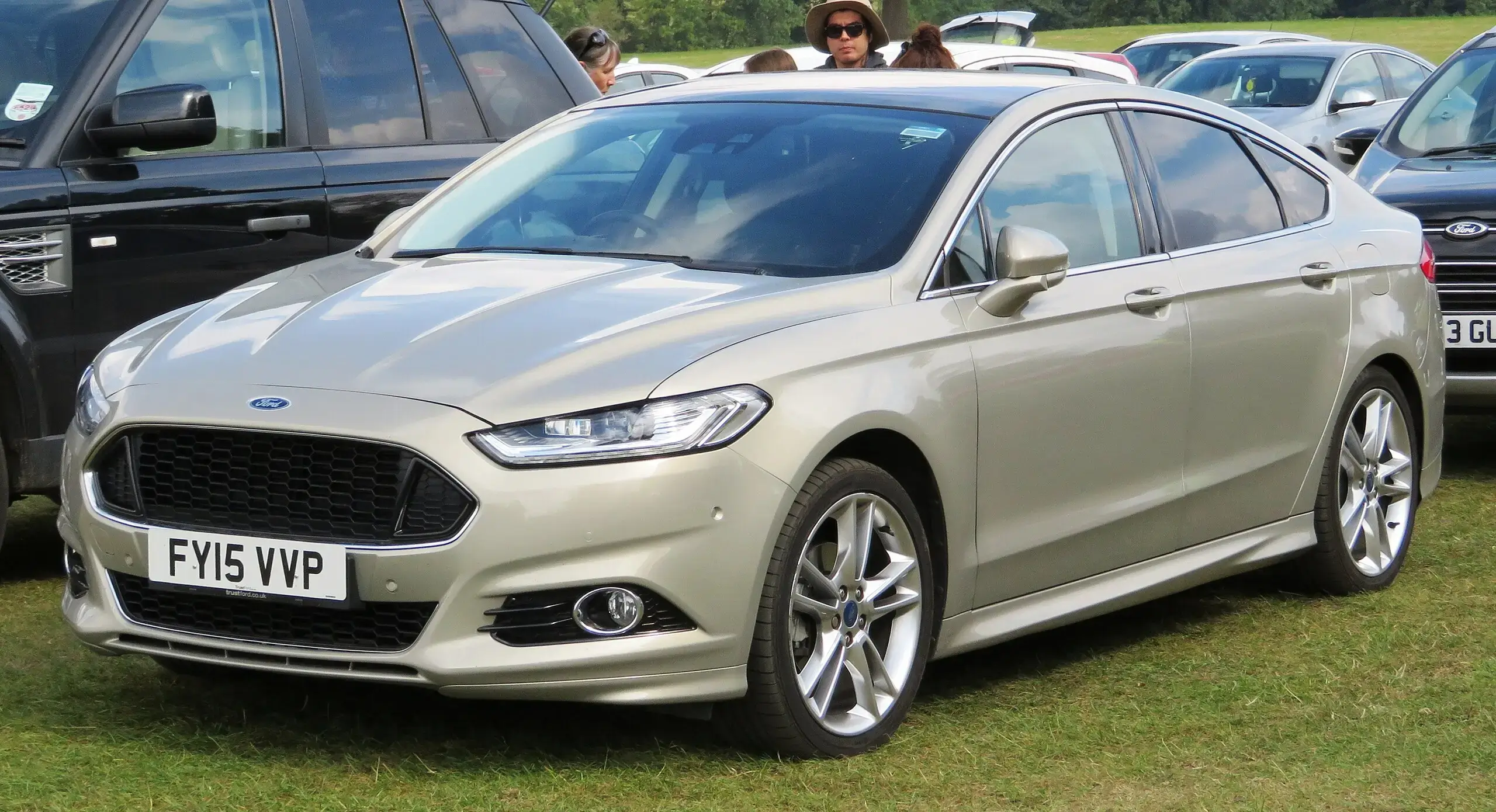 Recenze Ford Mondeo – moderní společník na dlouhé cesty