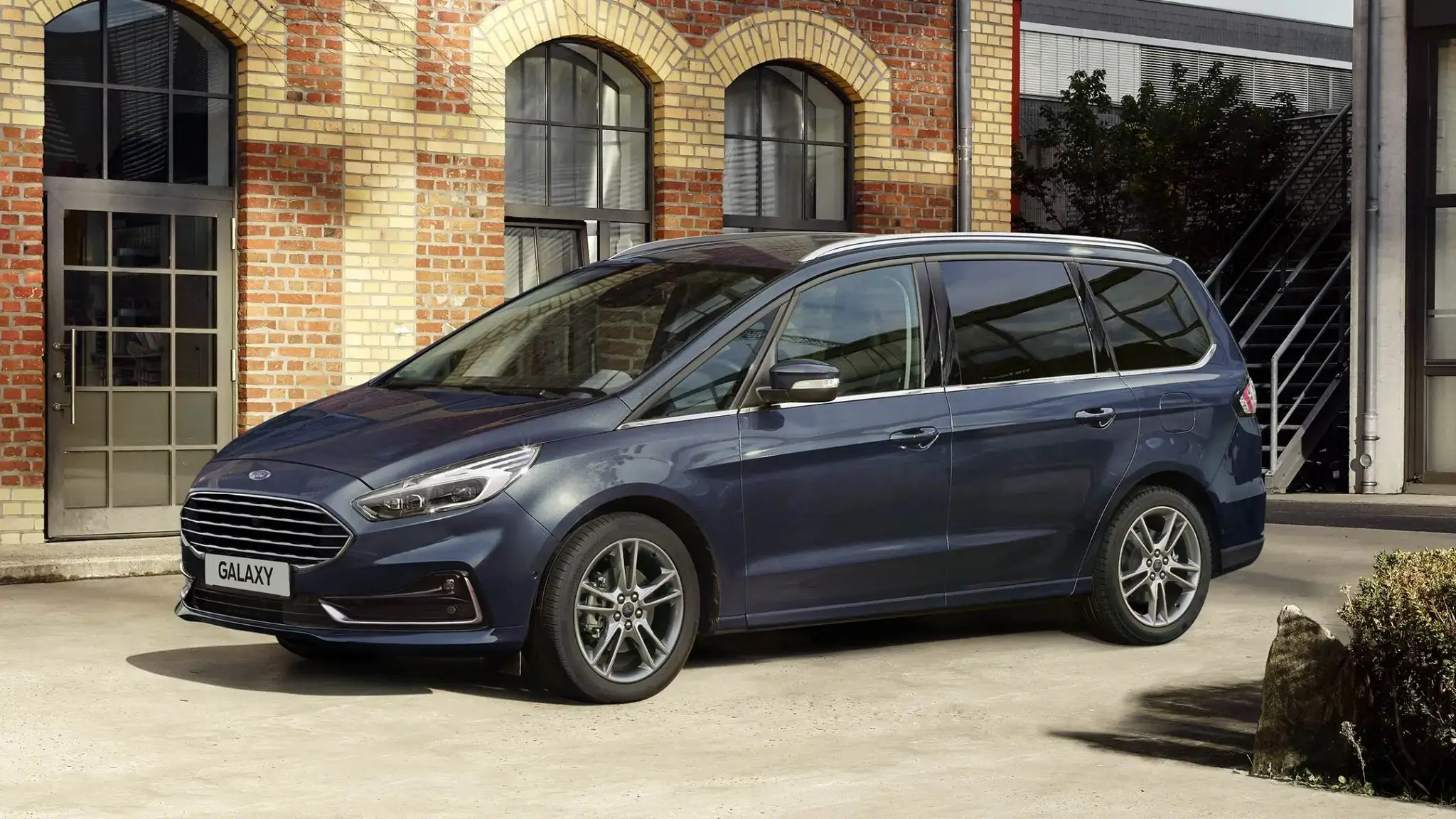 Jedinečné vlastnosti Ford Galaxy