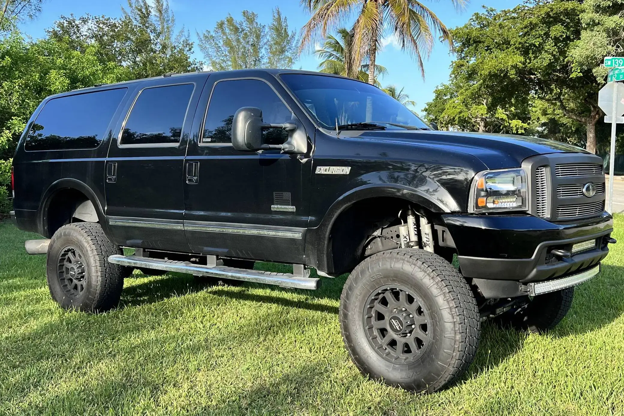 Výhody a nevýhody Ford Excursion