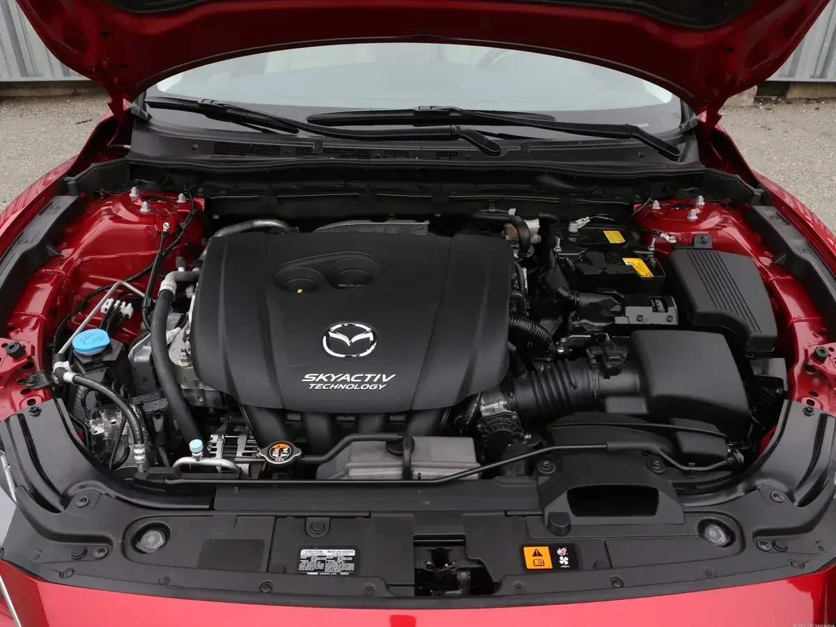 Motor Mazda 6